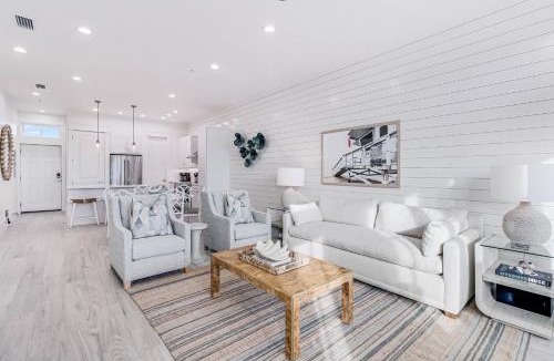 Cinnamon Shore Apartment | She Sells Seashells TC 8203