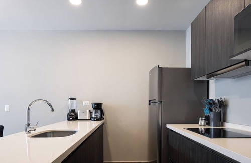 Monterrey Apartment | Sierra Madre Views, Pool & Gym in Valle Poniente
