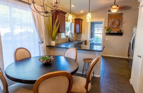 Provinces Master Community House | Single-Level Chandler Home · Hot Tub · Work-Friendly