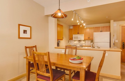 Copper Mountain Village Condo | Ski mountain views, hot tubs and small heated pool! Free Parking and Wifi