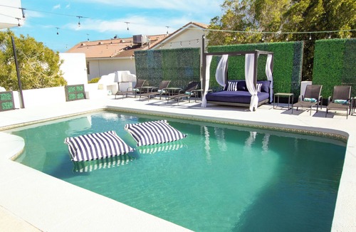 Paradise Valley Village Villa | Sky Villa Paradise: Sleep in the Clouds w/Heated Pool, Putting, Gym