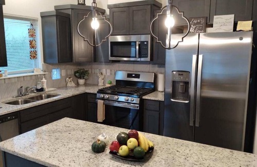 Biggs Field House | Soirée spacious 6-bedroom house in enjoyable El Paso located in a vibrant site.