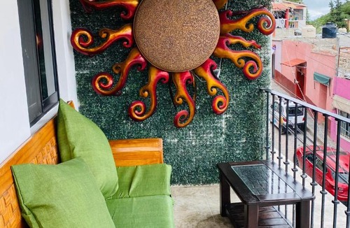 Bernal Apartment | Sol de Peña Apartment with balcony and downtown view