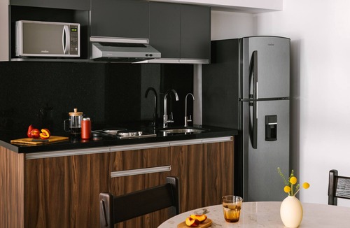 Roma Sur Apartment | Sonder Aria