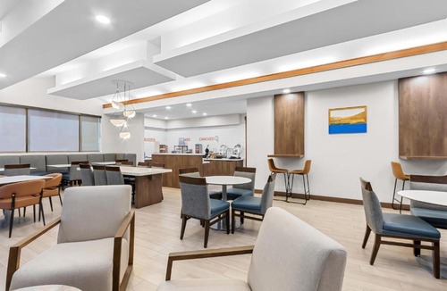 Palm Valley Hotel | Sonesta ES Suites Phoenix Goodyear