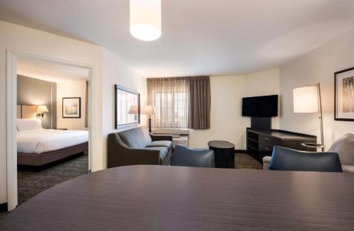 Memorial Hotel | Sonesta Simply Suites Houston CityCentre I-10 West