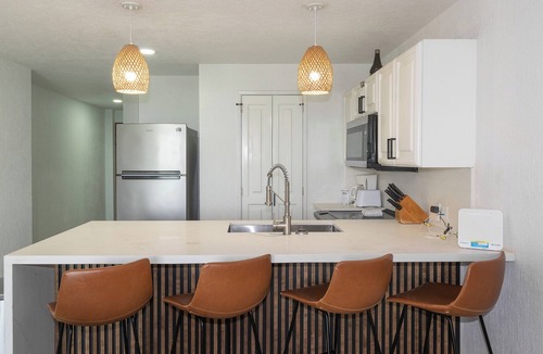 Sandy Beach Condo | Sonoran Spa N807 - 1 BR Next to the Pool, High Speed Wi-Fi - Beachfront Upper Floor Luxury Condo