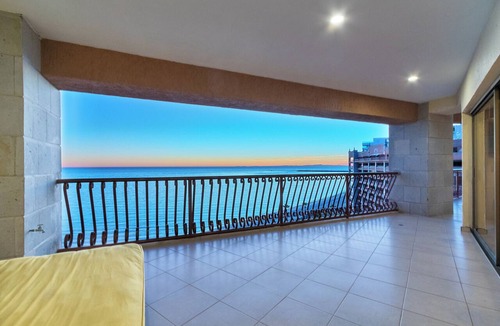 Puerto Penasco Condo | Sonoran Sun SE 908 Sunny Daze Massive Grandiose Oceanfront Condo