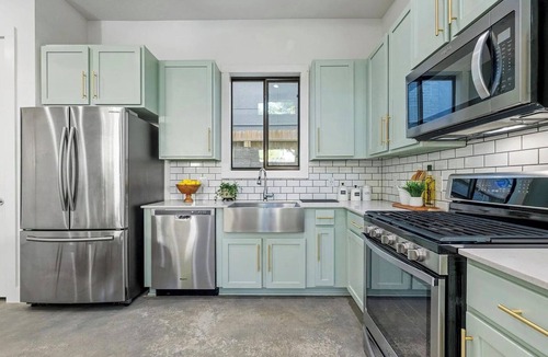 Greater South River City House | South Austin Modern - Travis Heights & SoCo