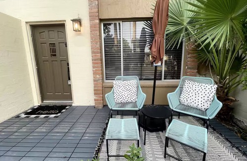 Fashion Square Condo | Southwest Meets Boho Old Town Scottsdale Townhome