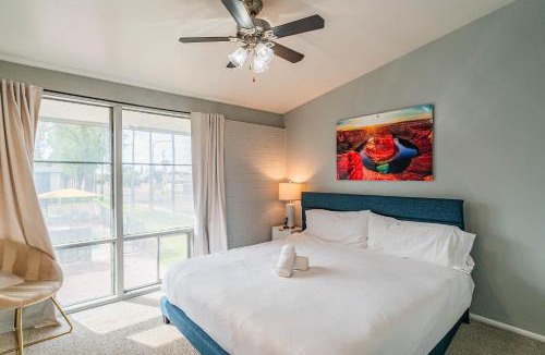 Camelback Park Estates Apartment | Spacious 2 Bedroom, 2 Bath, Pool, Free Parking, Gym