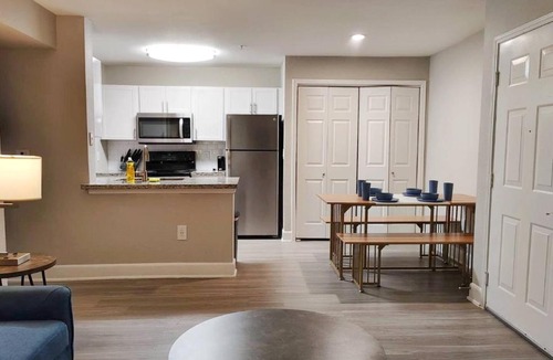 Astrodome Apartment | Spacious 2BR at 5 min walk to NRG | RODEO | By TMC
