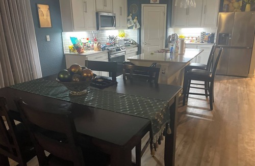 Leander House | Spacious 3-bedroom house with AC, fitness room, WiFi in Leander/North Austin