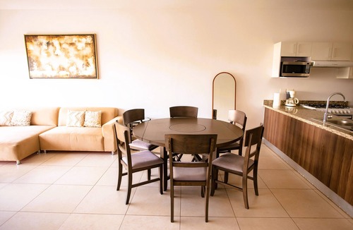 Zona Industrial Condo | Spacious 3 beds 2.5 baths Condo US Consulate