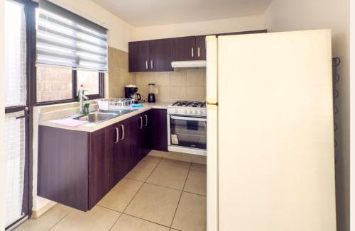 San Luis Potosi House | Spacious 3BR House On-Site Parking at Los Lagos