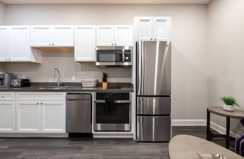 New Orleans Hotel | Spacious 3BR Suite in the Heart of New Orleans