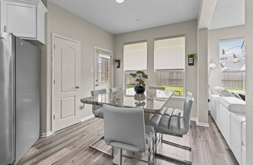 Richmond House | Spacious 4-bedroom house with pool table in charming Rosenberg