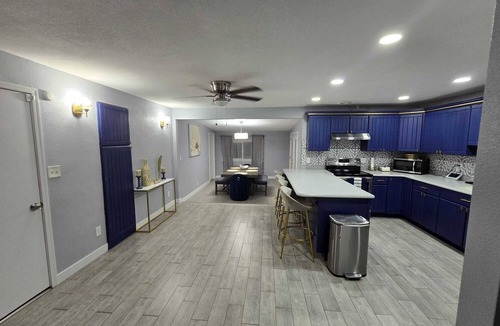 Maryvale House | Spacious 4-bedroom house in amazing Phoenix with cool AC and Pool