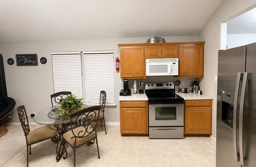 Heritage House | Spacious 4 bedroom house in awesome San Antonio with AC GAMEROOM POOL TABLE