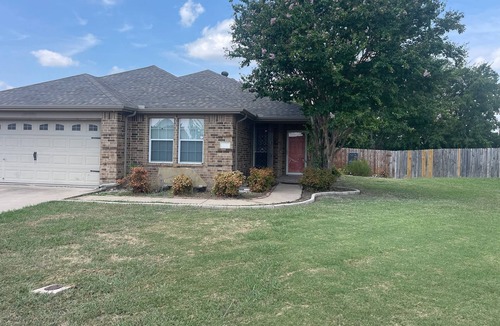 Midlothian House | Spacious 4BR Midlothian Home | Sleeps 10 | ~35 Min to AT&T Stadium World Cup