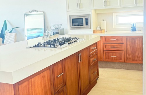 La Puntilla Apartment | Spacious 5-bedroom apartment in cool Cruz de Huanacaxtle with AC, WiFi