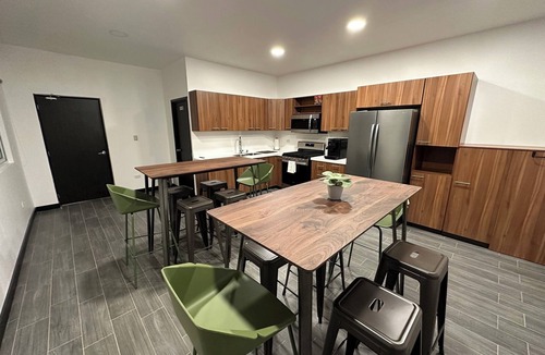 Zona 10 House | Spacious and convenient 7-bedroom house in charming Ciudad de Guatemala