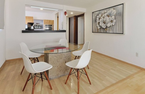 Zapopan Apartment | Spacious apartment very well located in the Chapalita area near Akron Stadium.