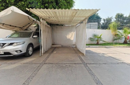 Zapopan Apartment | Spacious apartment very well located in the Chapalita area near Akron Stadium.