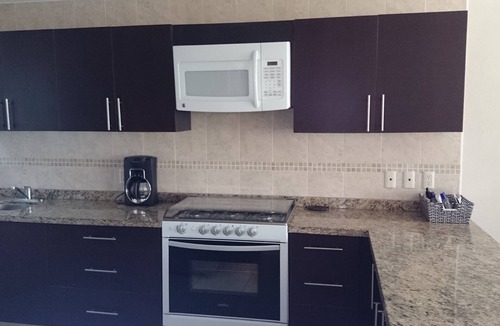 Granjas del Marques House | Spacious, comfortable, quiet, pet friendly, Acapulco's Diamante zone.