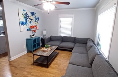 Del Mar House | Spacious coastal 5-bedroom home