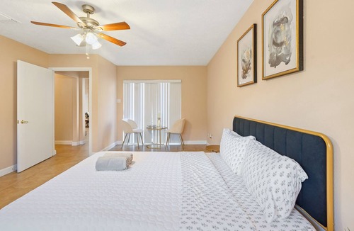 Meadows Place House | Spacious/ Convenient/Relaxing 4-BR Home near Houston, Sugar Land & Stafford
