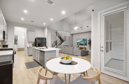 Austin House | Spacious Cozy 4B Home in Frisco