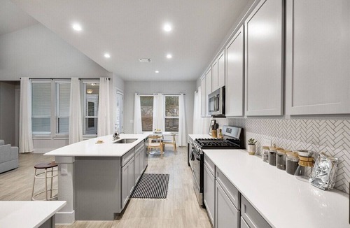 Austin House | Spacious Cozy 4B Home in Frisco