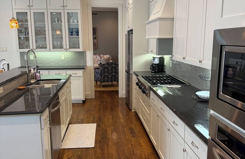 Monticello House | Spacious Cultural District Home + Garage; Walk to Museums, Dining, Dickies Arena