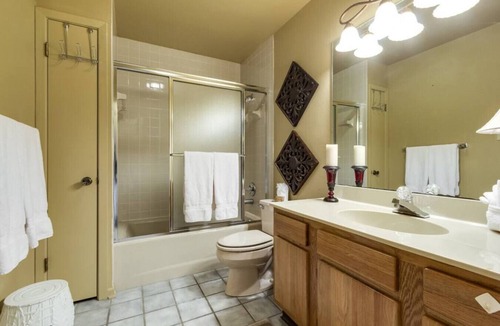 Lake Hamilton Condo | Spacious FAMILY Lake Condo! Amenities For All!