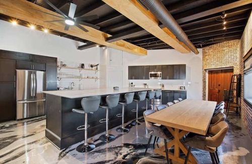 South 7th Ward House | Spacious Group Loft with Hot Tub by French Quarter