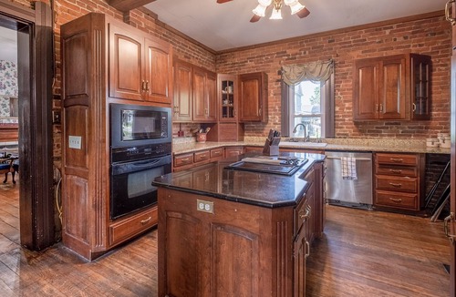 Dover House | Spacious Historic Home