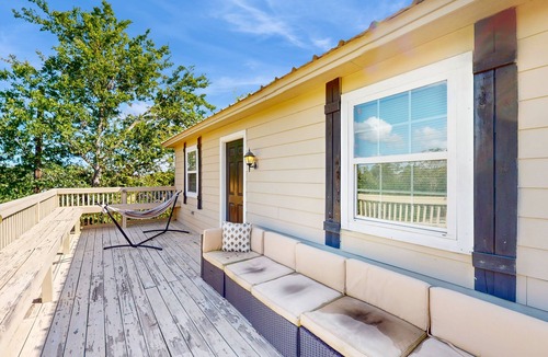 Somerville House | Spacious house with firepit, wraparound porch, pavilion + dog friendly