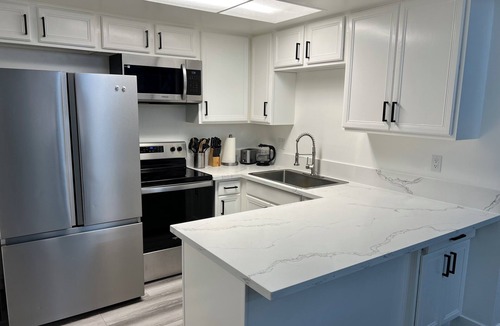 Fair Oaks House | Spacious, Modern, 2 Bedroom 2 Bathroom House