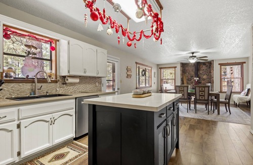 Kachina Village House | Spacious Mountain Retreat with Decks & Hot Tub in Kachina Village!