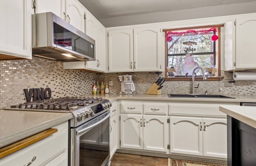Kachina Village House | Spacious Mountain Retreat with Decks & Hot Tub in Kachina Village!