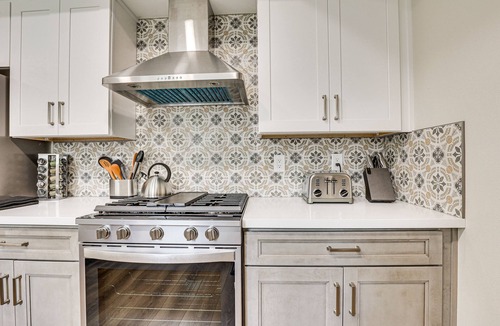 San Luis Rey House | Spacious Oceanside Family Home w/Fenced-In Yard