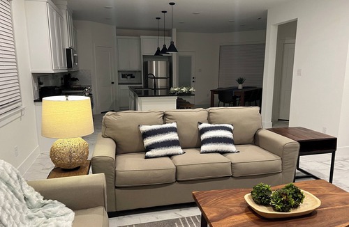 Sienna Plantation House | Spacious & quiet New 4b 2.5bath house with AC,WiFi & full kitchen in Sienna
