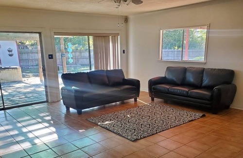 Leon Valley House | Spacious Spanish Villa with Pool and covered patios sleeps 16!