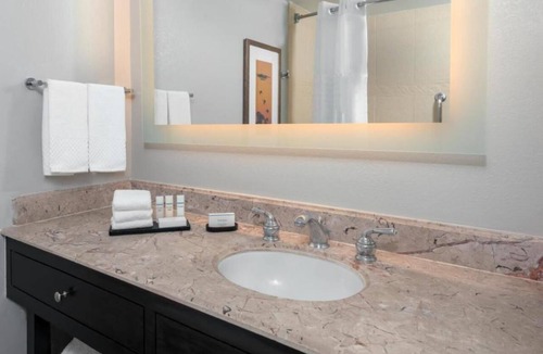 Park Central Hotel | Spacious Two-Room Suite! Pool, FREE Parking! Minutes to - Downtown Dallas!