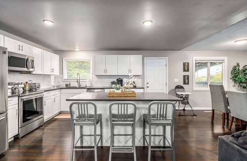Spokane Valley House | Spacious Valley Home I Perfect for Families