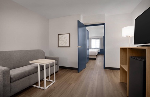 Northeast Heights Hotel | Spark By Hilton Albuquerque North I-25