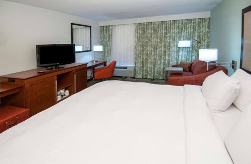 Lafayette Hotel | Spark by Hilton Lafayette