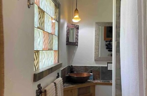 Trimble House | Special Spring Rates for Cute & Cozy Guest Apartment