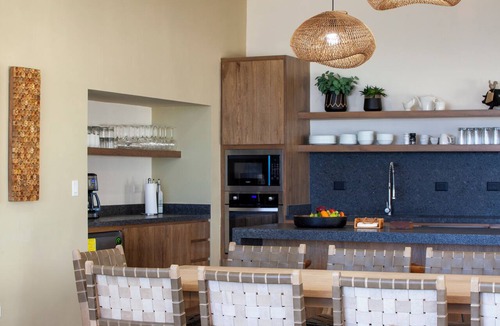 Buenavista Villa | Spectacular Beachfront Villa